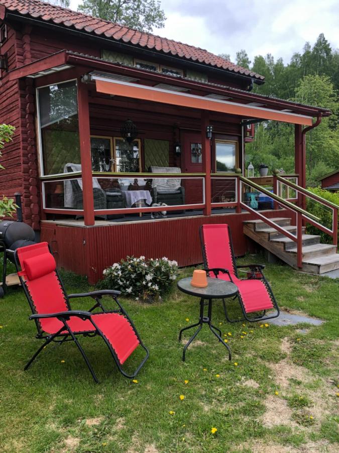 Mysigt Boende I Raettvik Med Utsikt Oever Siljan Luaran gambar