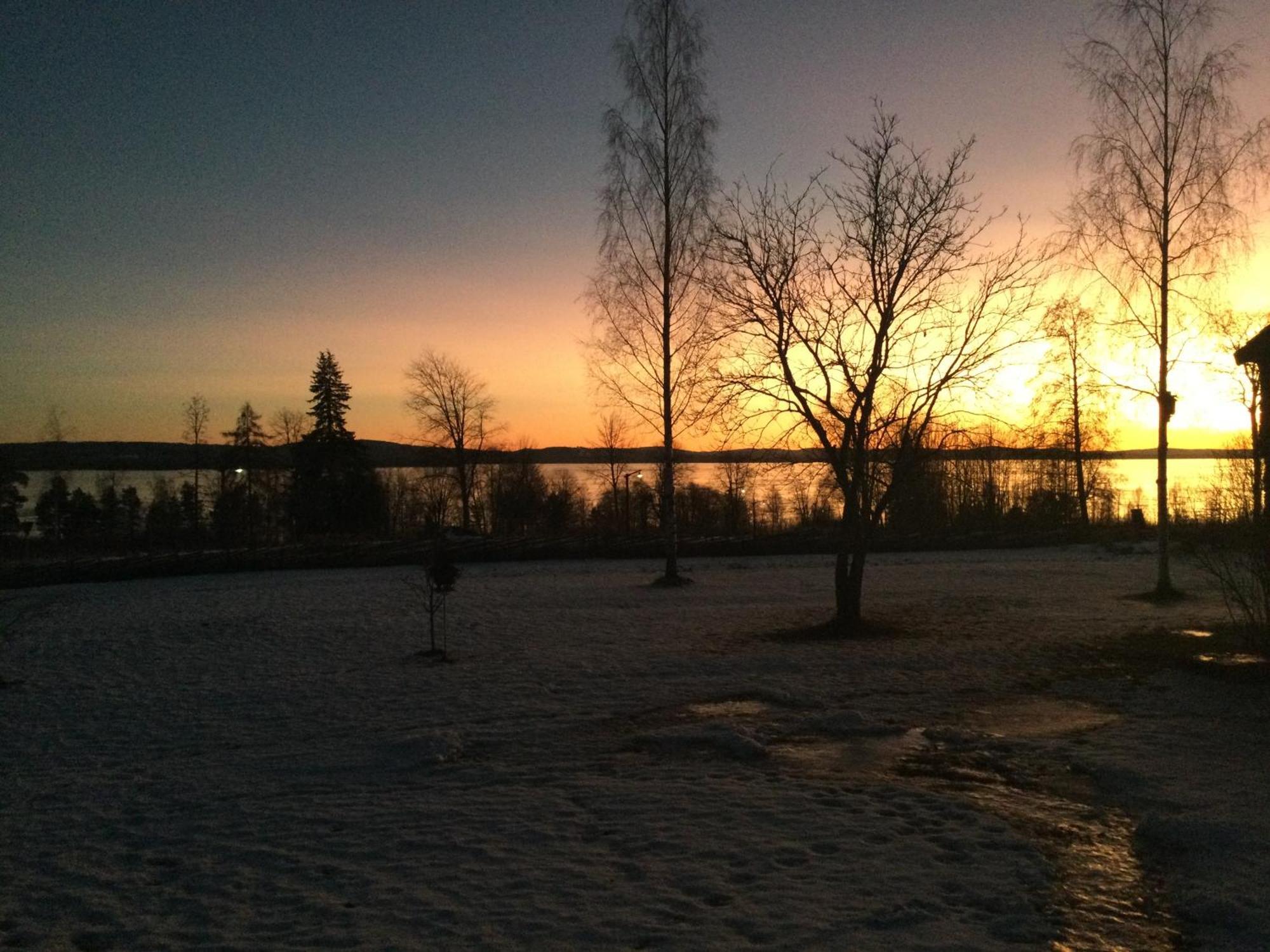 Mysigt Boende I Raettvik Med Utsikt Oever Siljan Luaran gambar