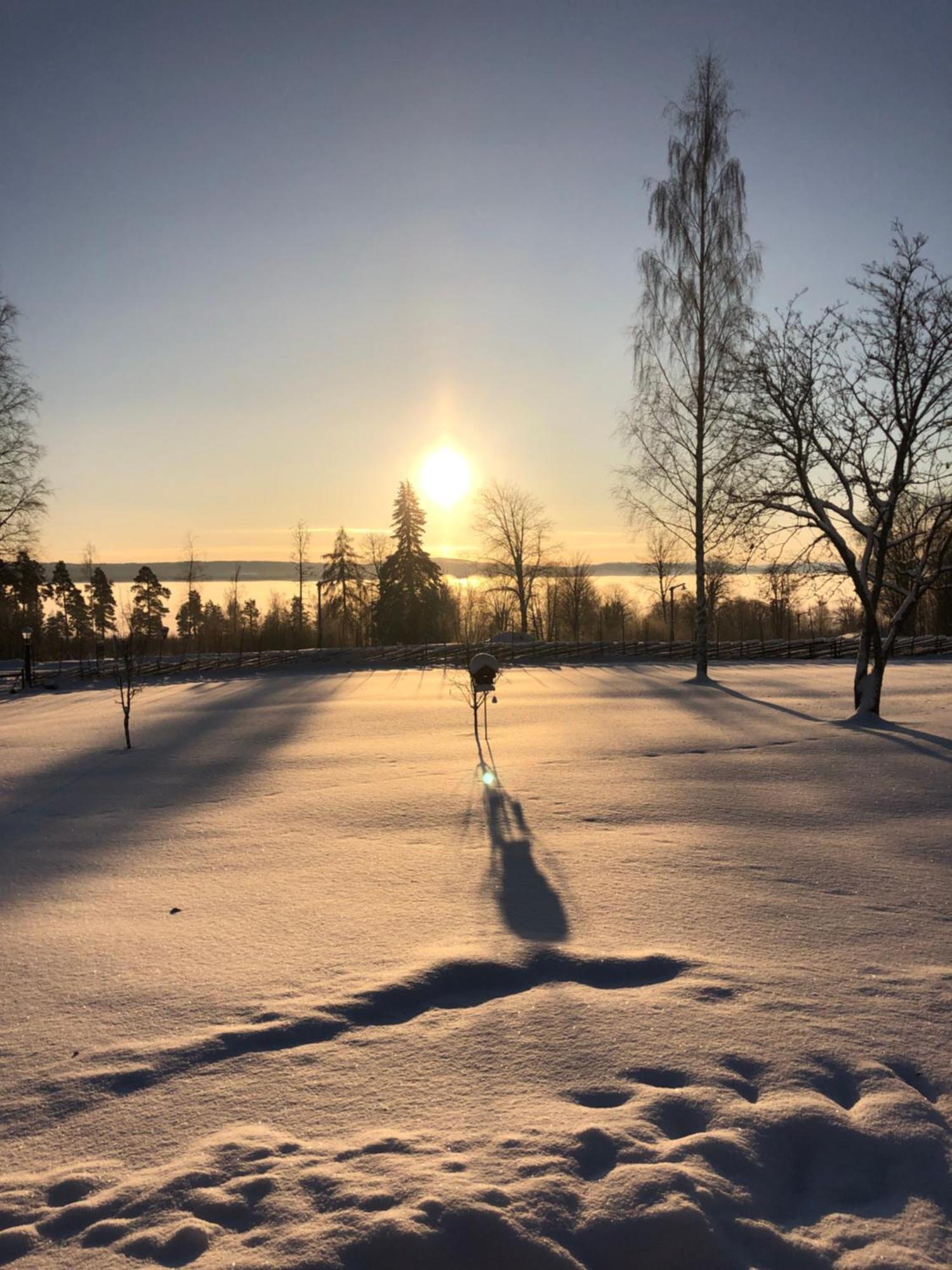 Mysigt Boende I Raettvik Med Utsikt Oever Siljan Luaran gambar